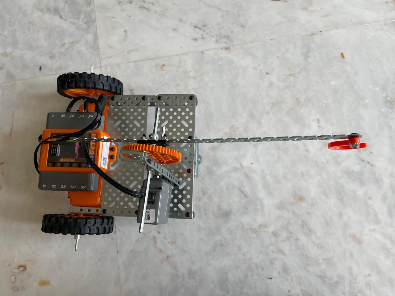 Simple Crane Robot - Avishkaar Project
