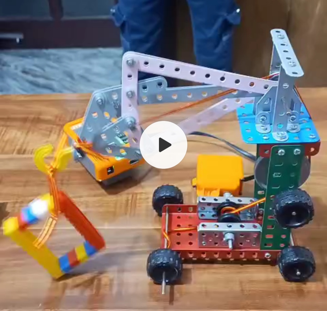 Automatic Smart heavy Crane - Avishkaar Project