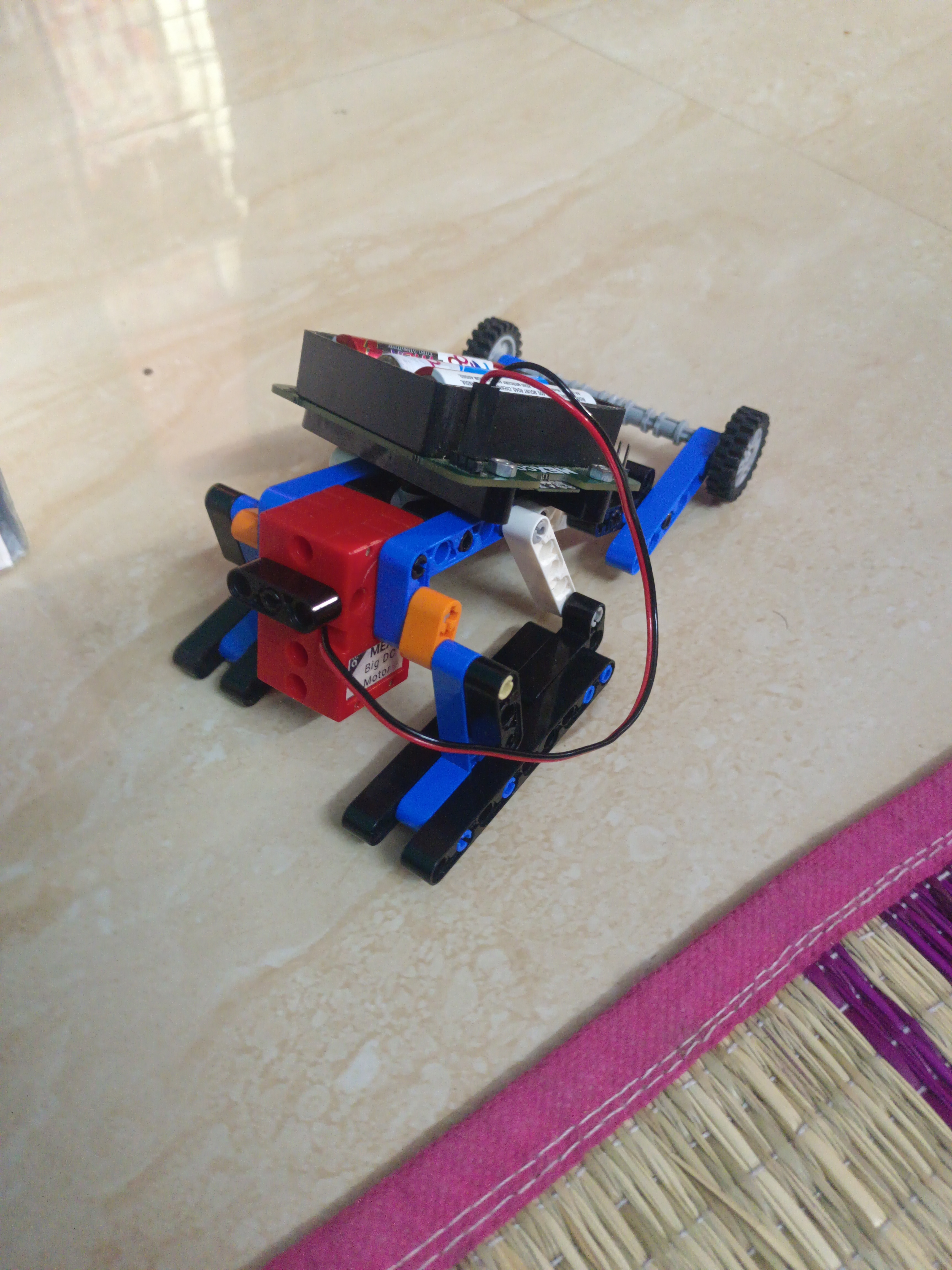 Crawling robot - Avishkaar Project