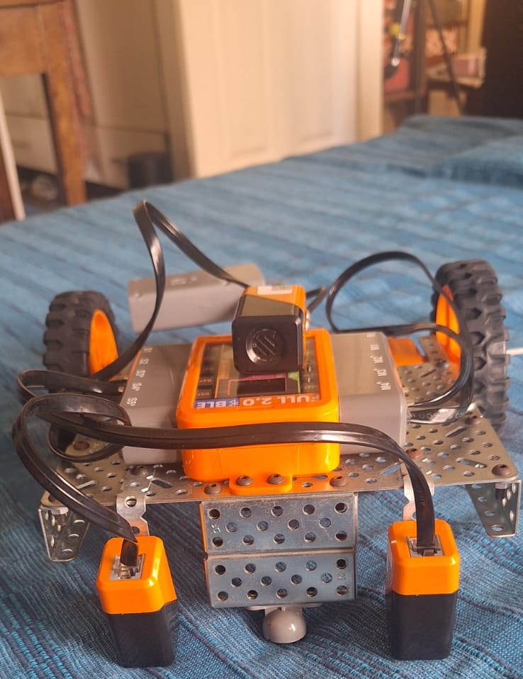 Avishkaar: Robotics, Coding and STEM Education For Kids